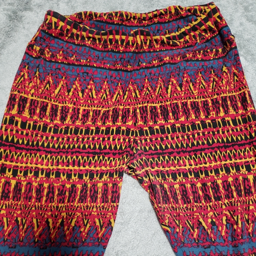 Lularoe Tall and Curvy Leggings